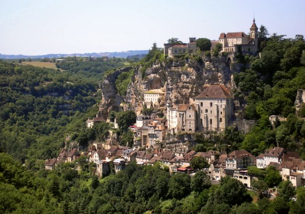 Rocamadour Rocamadour, un des « Plus Beaux Villages de France. » Implanté dans le département du Lot.
